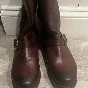 Frye brown leather boot size 8 exc cond